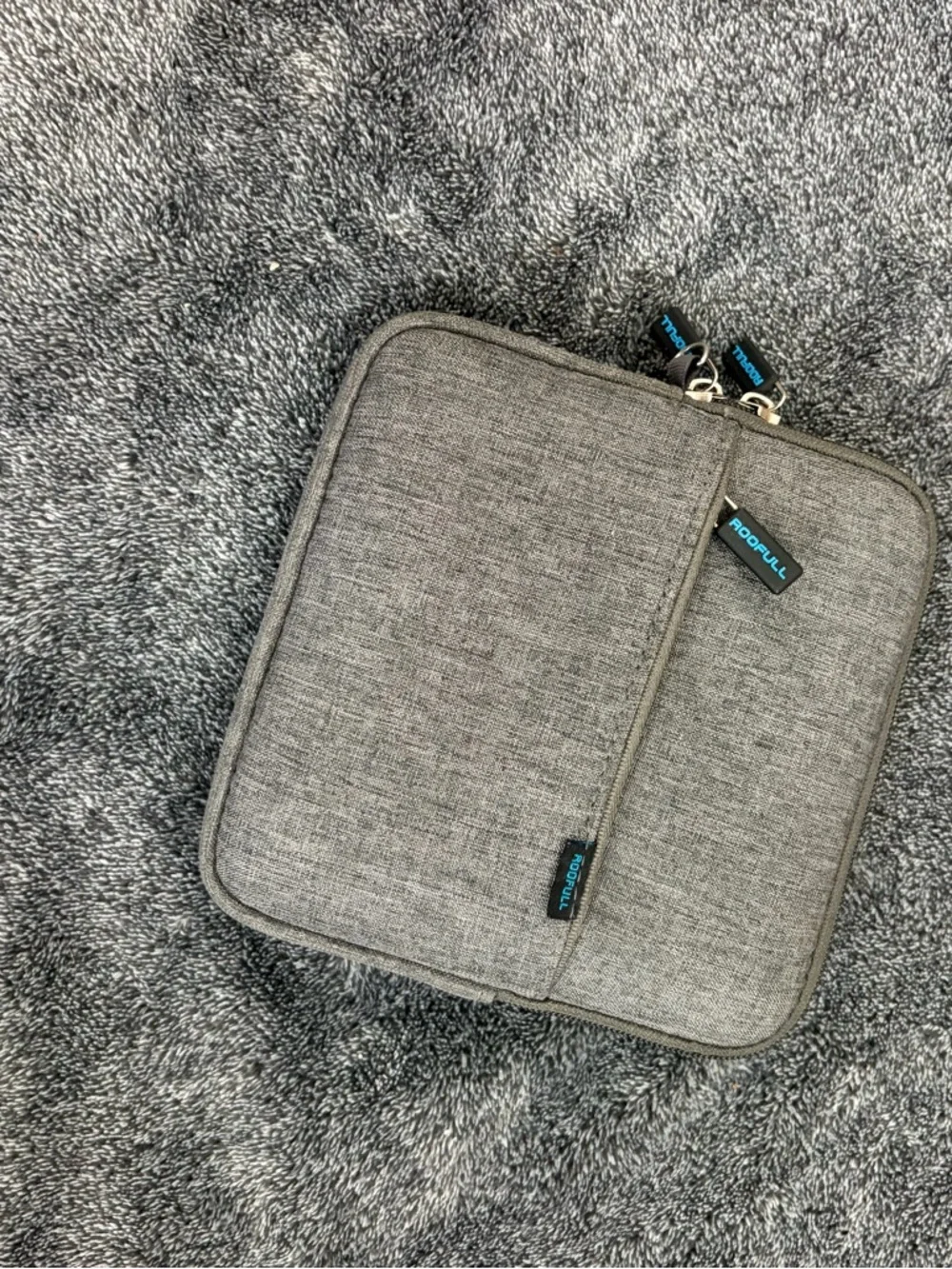 ROOFULL DVD/CD player that connects to laptop/computer to play DVD/CD